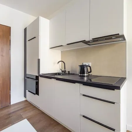 Promenada, Sun & Snow *