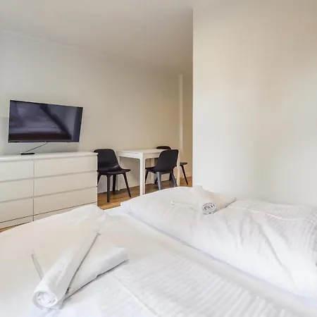 Promenada, Sun & Snow