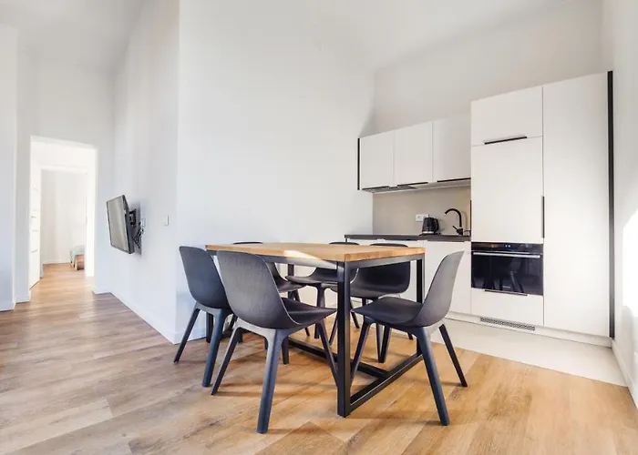 Promenada, Sun & Snow