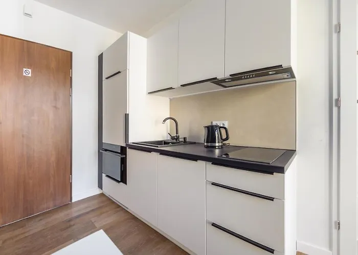 Promenada, Sun & Snow *