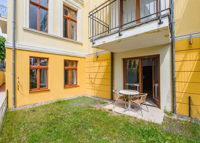 Promenada, Sun & Snow