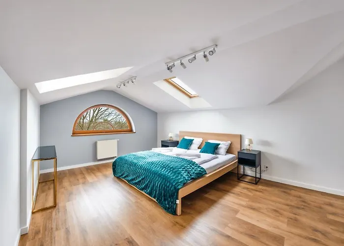 Promenada, Sun & Snow *