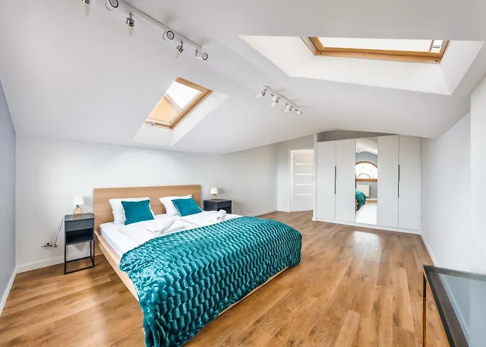 Promenada, Sun & Snow * 미엥지즈드로예